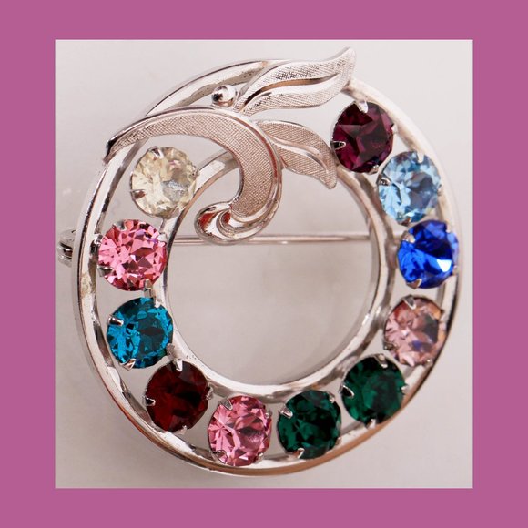 Van Dell Jewelry - A Colorful Round VAN DELL Sterling Silver Brooch
